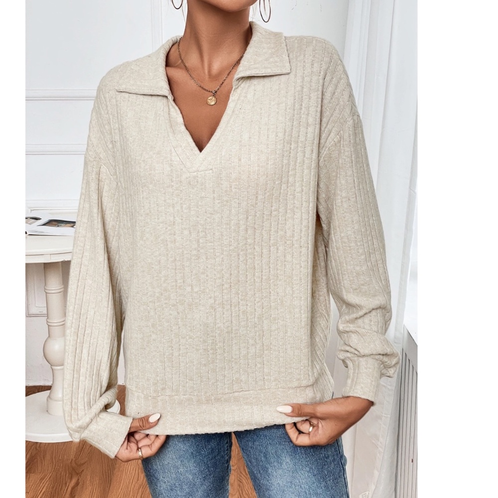 Cream Ribbed Collared V-Neck Sweater (size large) - Picture 6 of 6